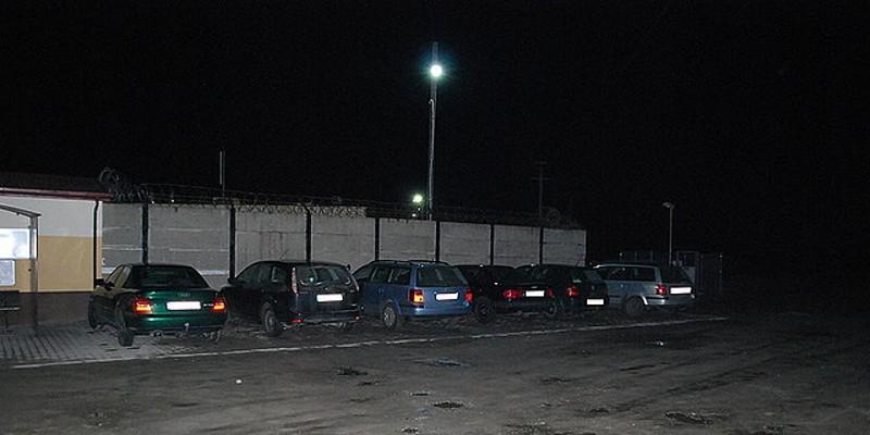 Uszkodził osiem samochodów Uszkodził osiem samochodów